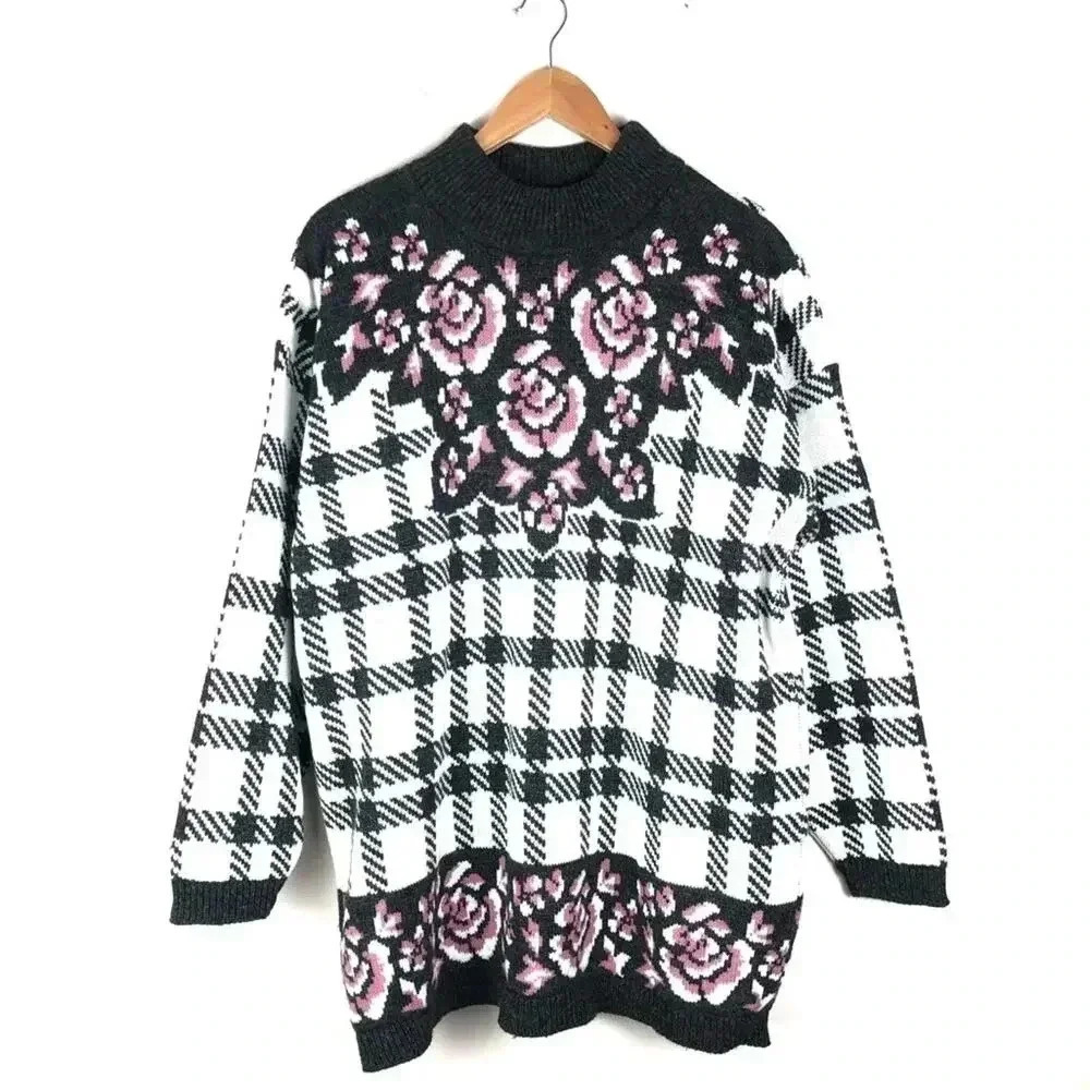 VTG Whimsical Gray Plaid Oversized Floral Sweater